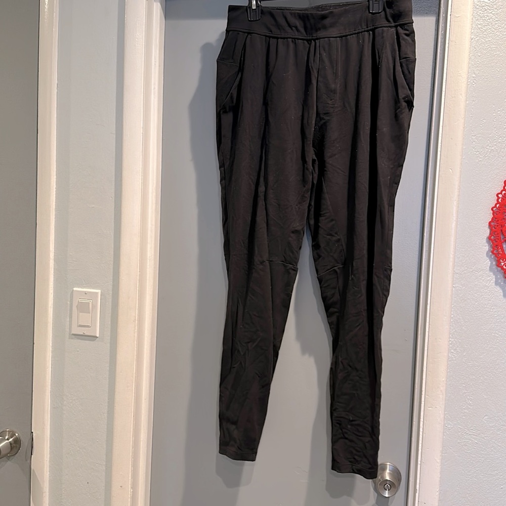 Lululemon Men’s Black Jogger Size L